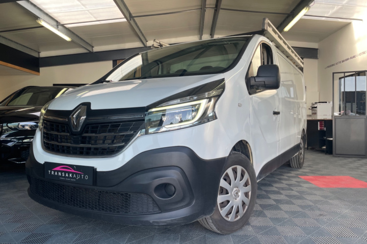 RENAULT TRAFIC FOURGON
