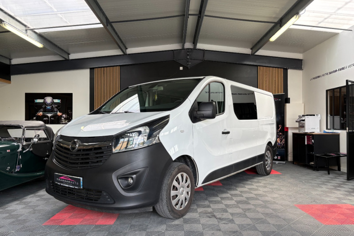 OPEL VIVARO COMBI