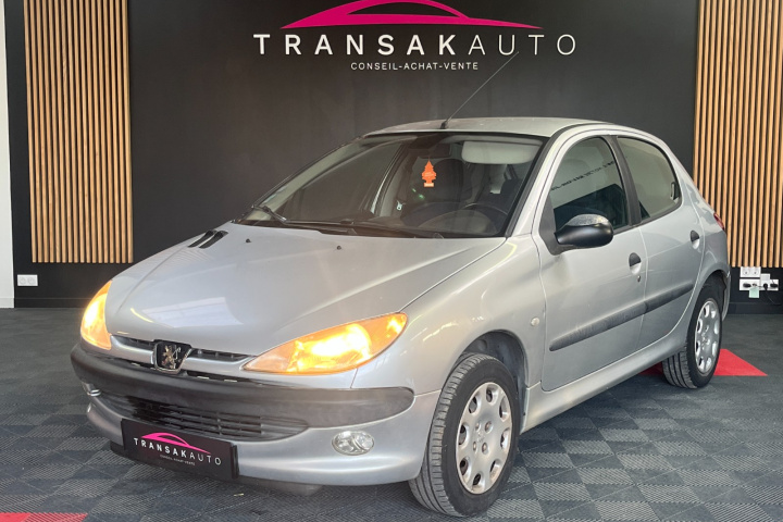 PEUGEOT 206