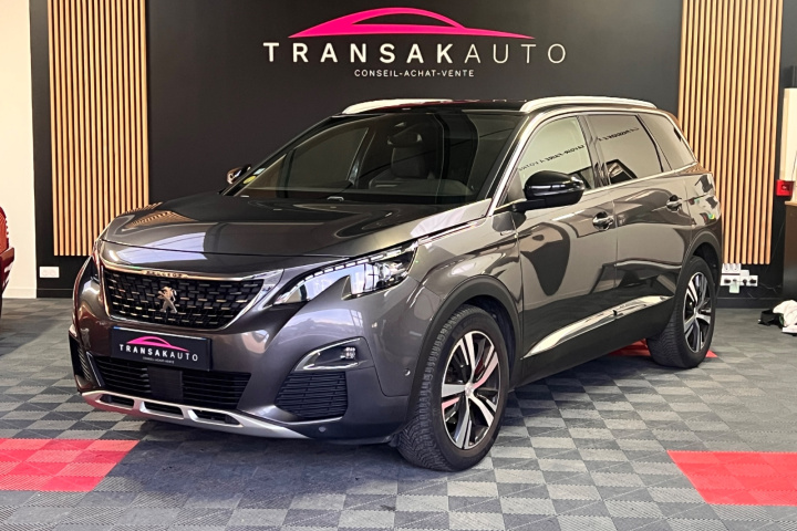 PEUGEOT 5008