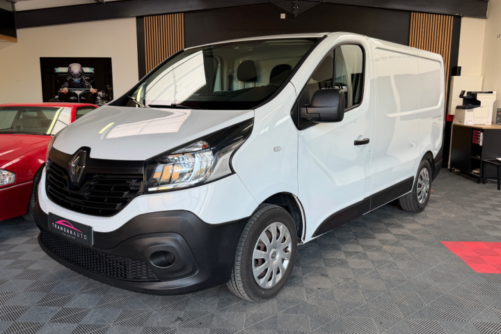 RENAULT TRAFIC FOURGON