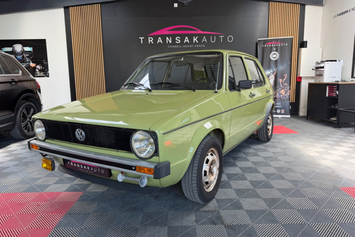 VOLKSWAGEN GOLF