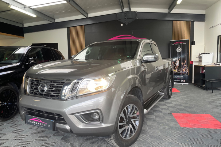 NISSAN NAVARA